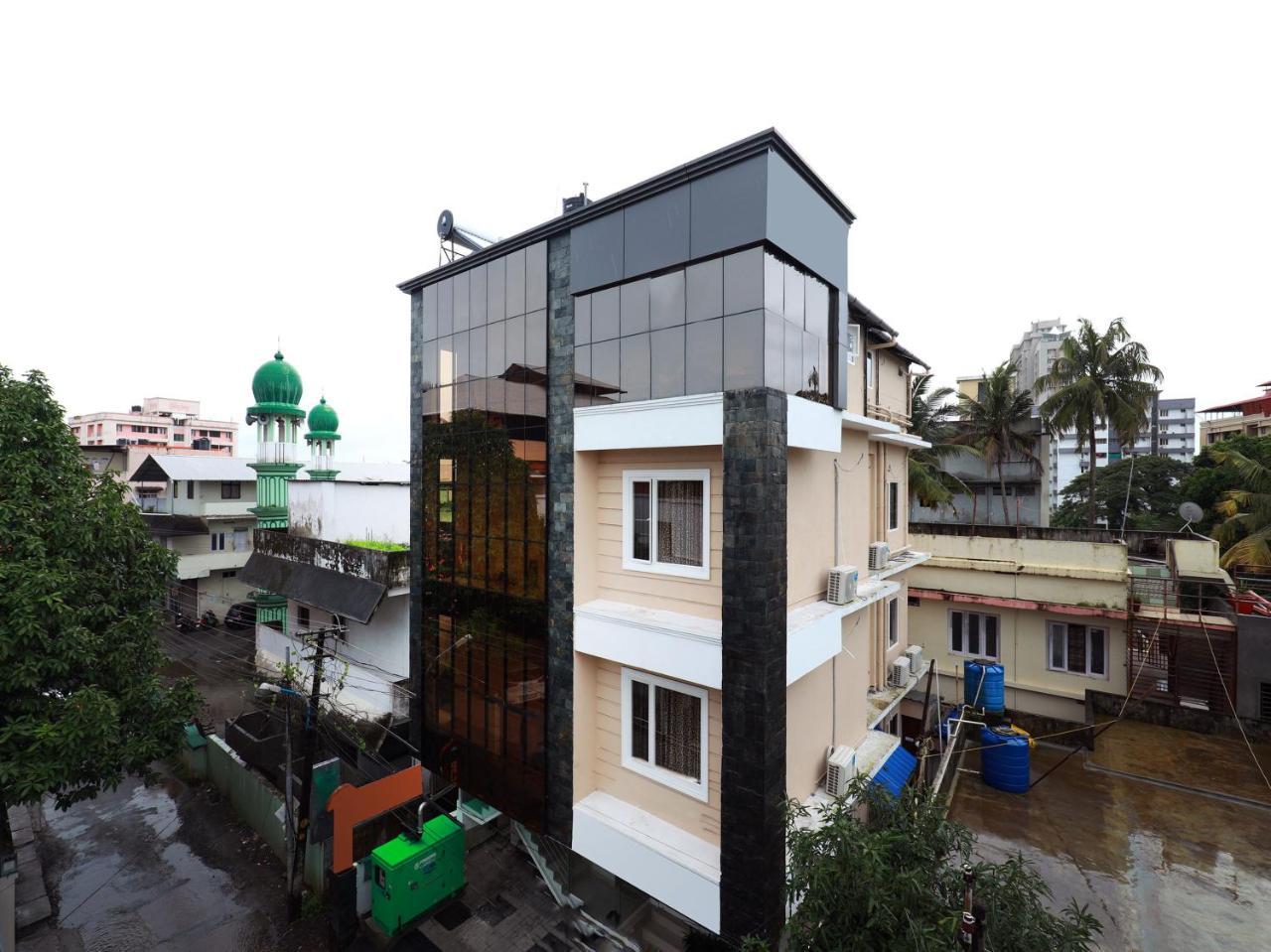 Kochi Oyo 6728 Almas Residency酒店 外观 照片